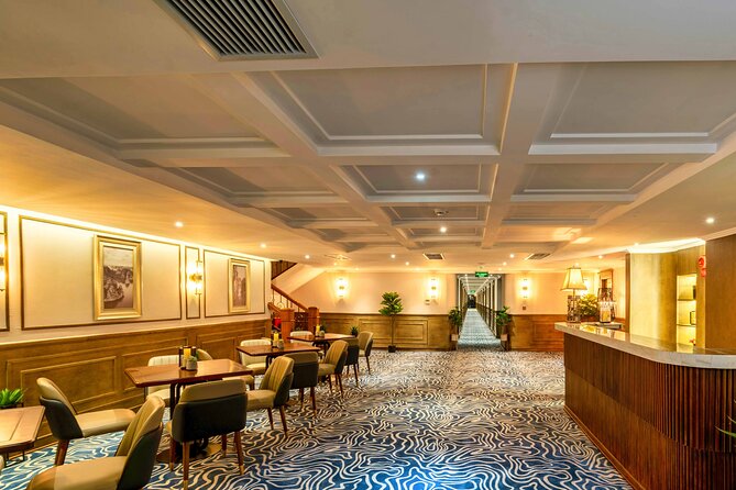 Luxury 5-Star Ha Long Bay Day Cruise with Buffet Lunch from Hanoi - Lunch Aboard the Luna Halong Cruise: Nearly 100 Dishes and a Real Break