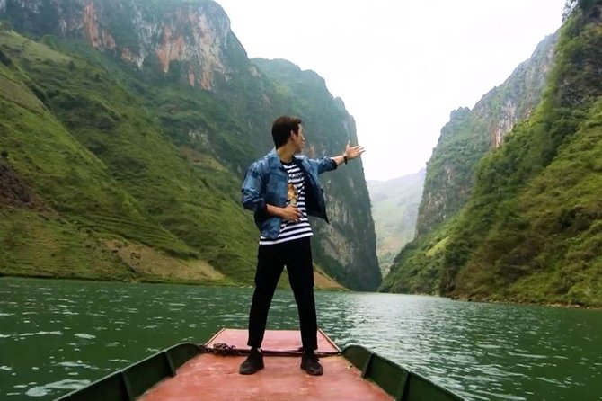 Luxury Ha Giang 3 days from Hanoi - Day 1: Ha Giang city at 23:00 and a homestay reset