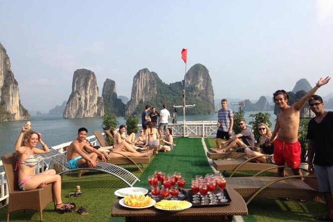 Luxury Halong Day Tour From Hanoi - Returning to Hanoi: The Late Cruise-to-Old-Quarter Loop