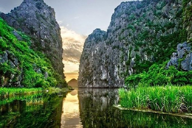 Luxury Hoa Lu - Tam Coc - Mua Cave 1 Day Tour - By Limousine & Small Group - Price and logistics: where the money goes and what to plan for