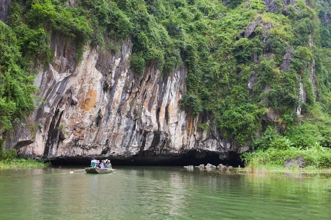 Luxury Hoa Lu Tam Coc Mua Cave 1 Day With Limousine Bus And Lunch - Mua Cave: the 500-step climb and the payoff view