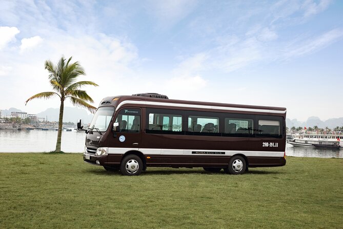 Luxury Limousine Bus transfer Ha Noi Old Quarter to Ha Long Bay - Why this Hanoi to Ha Long Bay transfer feels easier than you expect