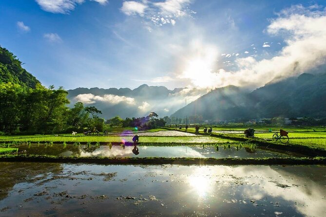 Luxury Mai Chau Day Tour from Hanoi - Learning daily life: visiting a Thai minority family