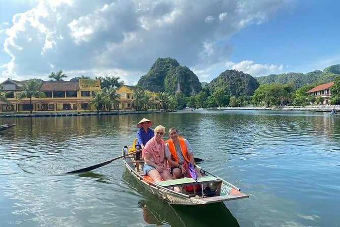 Luxury Small Group Tour in Tam Coc, Mua Cave, Bich Dong Pagoda - Mua Cave: the dragon-tail climb and why it’s the right finale