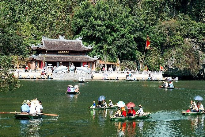 Luxury Trang An Bai Dinh 1 Day Group Tour From Ha Noi - Lunch in Ninh Binh: The Included Buffet That Saves Your Energy
