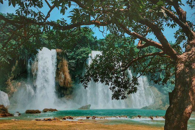Majesty Of Untouched Northern Vietnam Tour 6 Days - Day 4: Ban Gioc Waterfall (Detian Falls) and Phuoc Sen Village Walk