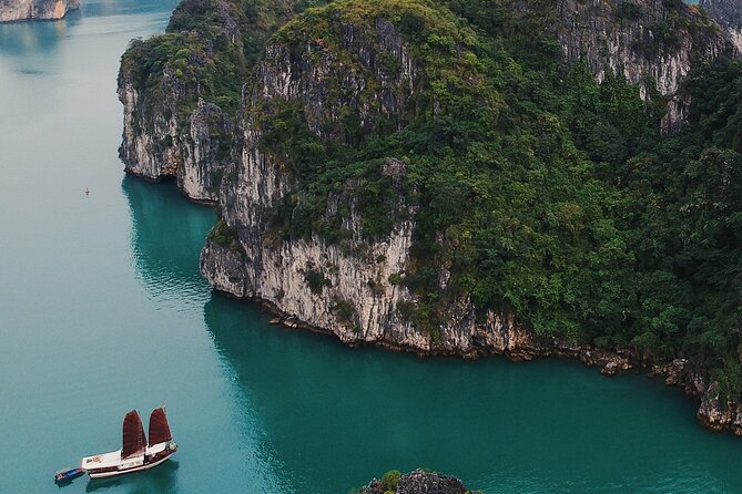 Mesmerizing Vietnam Wellness Tour In 11 Days - Phu Quoc: Beach Recovery and Signature Massage by the Sea