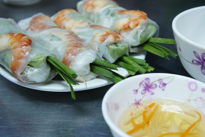 MICHELIN FOOD TOUR With A Real Foodie: FOOD+DRINK+LOCAL LIFE - Stop 1: Phố Hàng Bè wet markets and the flavors behind daily life