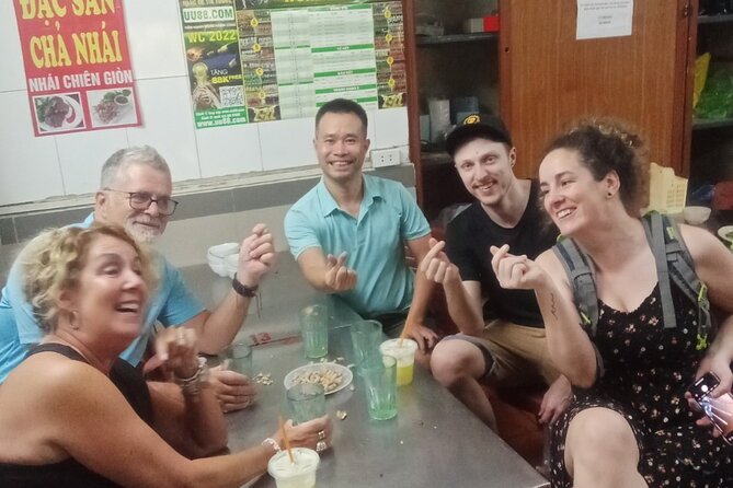 Michelin Street Food Tour - The Guide Factor: English Support and a Real Taste of Hanoi