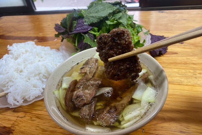 Minh's Unique Street Food Adventure - Minh and the small-group advantage