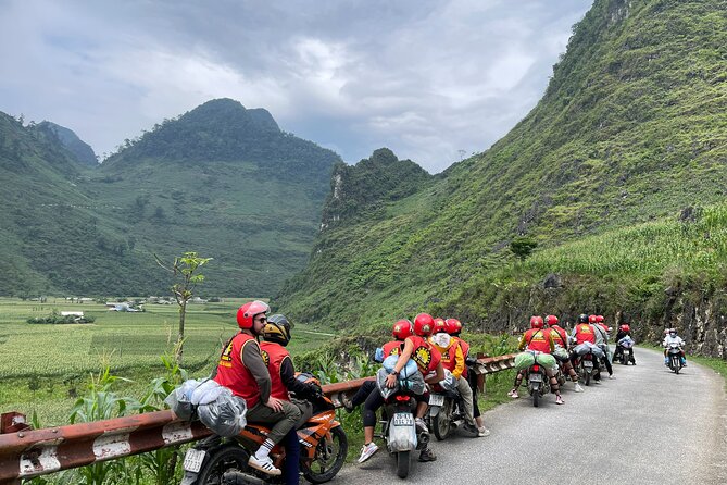 Motorbike 1 Day Off The Beaten Track, Hidden Villages, rice field - Stop 2: O Quy Ho Mountain Pass and a 2,000m-Plus Village View