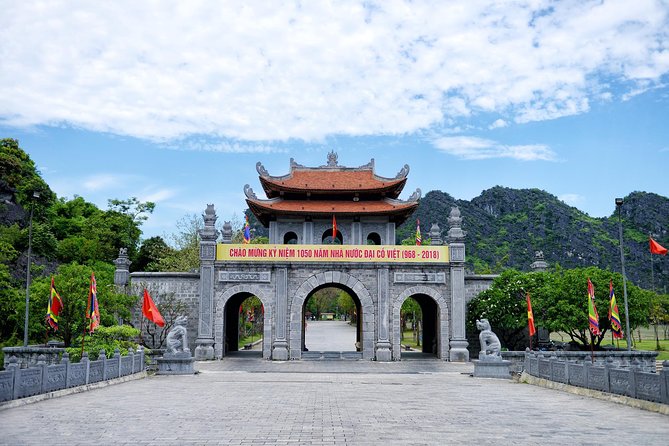 Motorbike Tour around Ninh Binh - Group size and guides: small enough to feel personal