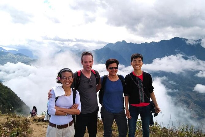 Mountain views and villages trek – 1 Day - Down to Ham Da: Black Hmong village life you can ask about