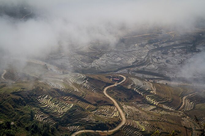 Mountain views & Rice Terraced Fields Hiking – 2D 1N - Day 2 Morning Homestay Fuel: Breakfast and a New Trek Rhythm