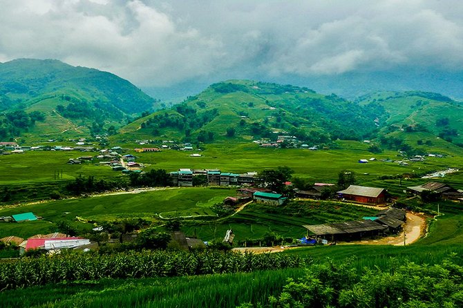 Mountain views & Rice Terraced Fields Hiking – 2D 1N - Ta Van Village: Where Giay and Black Hmong Culture Show Up Together
