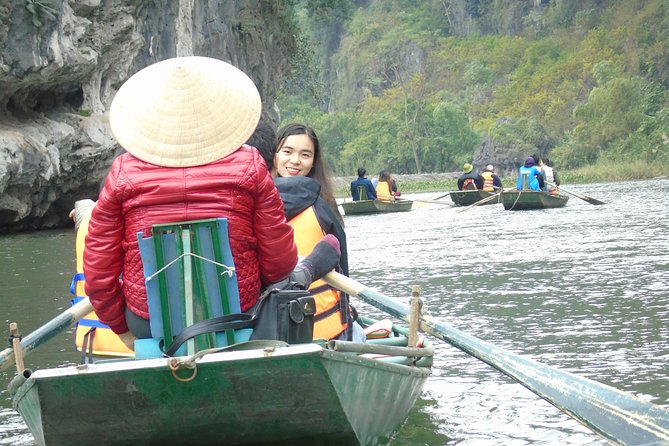 Mua cave - Hoa Lu - Tam Coc- Small Group - Guides and the Difference They Make