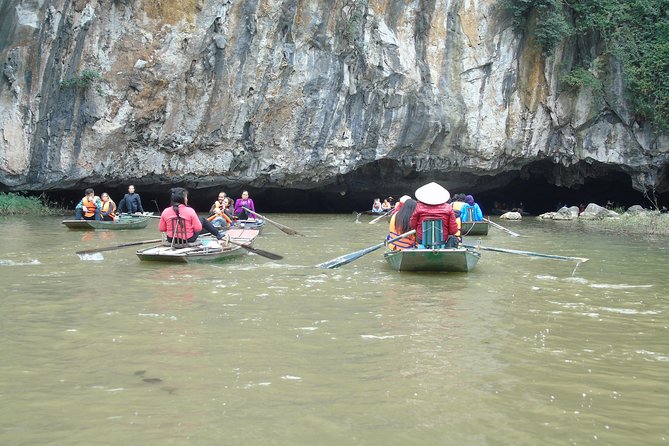 Mua cave - Hoa Lu - Tam Coc- Small Group - Stop 2: Hoa Lu Ancient Capital Without the Ticket Stress