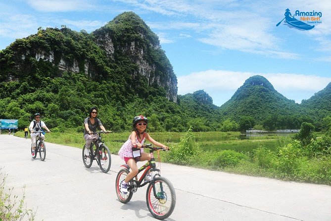 Mua Cave - Tam Coc - Bich Dong Day tour with transfer, local family & bike - Bich Dong Pagoda: three tiers built into the hillside