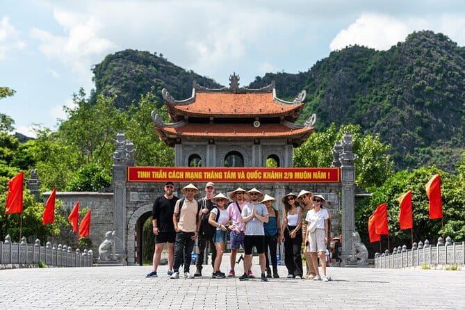Multi Day Tour in Ninh Binh and Halong from Hanoi - Key things to know before you go