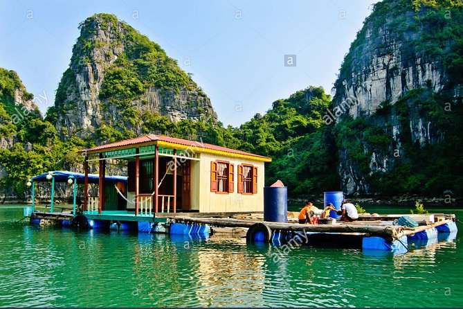 New Cruise Ha Long - CATAMARAN PREMIUM - On-board extras: jacuzzi, floats, and staying comfortable