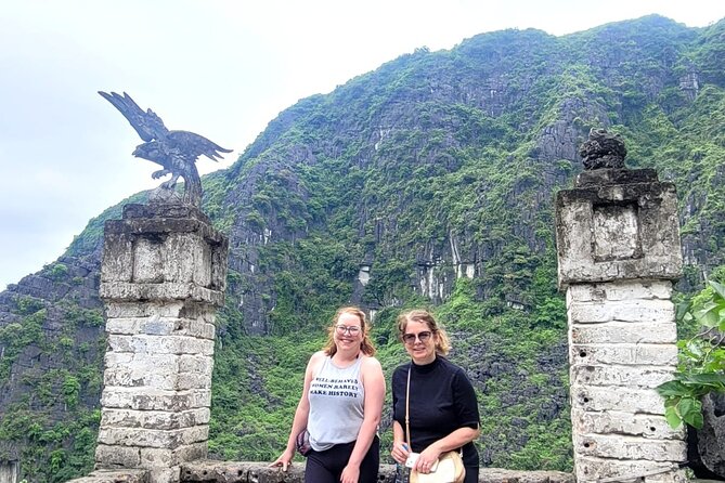 Ninh Binh 1 Day Tour(Tam Coc - Mua Cave - Bich Dong) - Stop 2: Tam Coc sampan ride through limestone caves