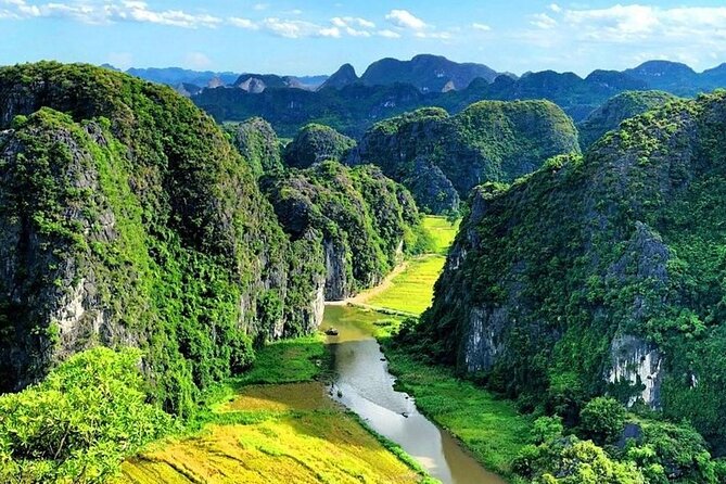 Ninh Binh 1 day trip with Hoa Lu- Tam Coc boat & Cycling village - Getting from Hanoi: pickup, ride time, and how the day flows