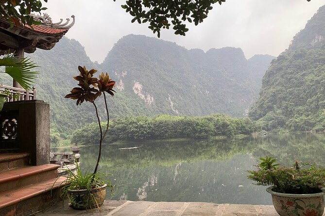 Ninh Binh 2 Days 1 Night - Small Group Tour From Hanoi - Hoa Lu temples of the Dinh and Le dynasties: closing the loop