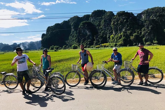 Ninh Binh 2D/1N from Hanoi: Hoa Lu - Tam Coc - Mua Cave - Bai Dinh - Trang An - Trang An UNESCO caves: the boat ride with tunnels