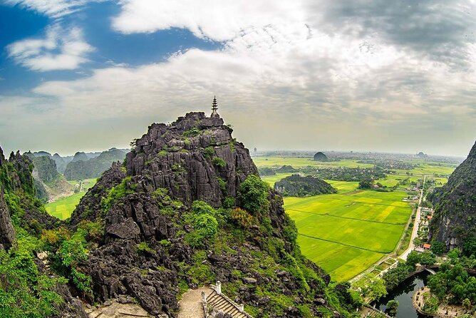 Ninh Binh 2D1N Excursion from Hanoi by Limousine - Trang An boat tour through caves: a different feeling than Tam Coc