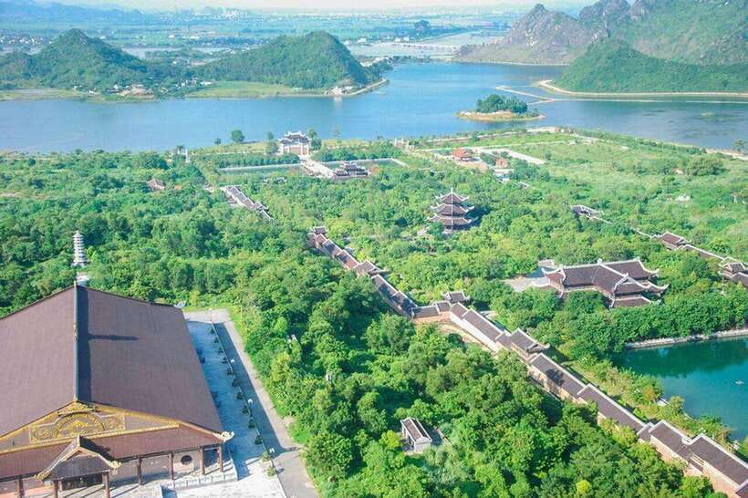Ninh Binh : Bai Dinh Pagoda, Trang An, and Mua Cave Tour - Getting picked up and moving without wasting your day