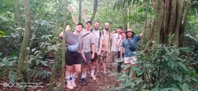 Ninh Binh : Cuc Phuong National Park One Day Group Tour - Lunch at the Park: Vietnamese Food That Keeps the Day Moving