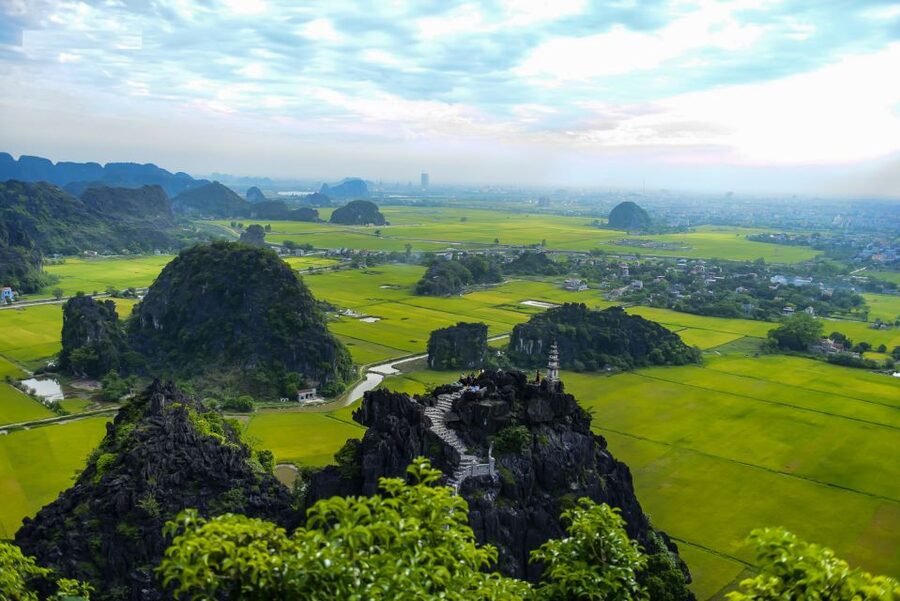 Ninh Binh Daily: Hoa Lu, Mua Cave, Tam Coc, Bike & Swimming - Price and logistics: is $72 worth it?