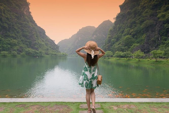 Ninh Binh Daily Tour: Hoa Lu- Am Tien Cave - Tam Coc- Bike - Bich Dong pagoda - Price and Value: Is $77 Worth It for This Full-Day Package?