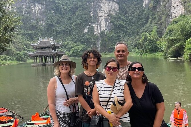 Ninh Binh Day Tour from Hanoi: Hoa Lu Trang An and Mua Caves - Hoa Lu Temples of the Dinh & Le Dynasties: More Than a Quick Photo Stop