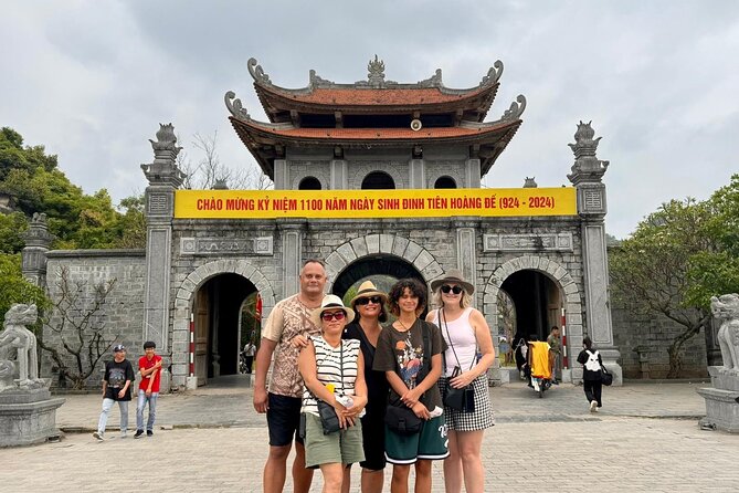 Ninh Binh Day Tour from Hanoi: Hoa Lu Trang An and Mua Caves - Trang An Landscape Complex: The Signature Boat Ride Through Caves