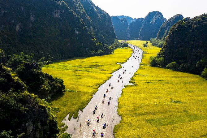 Ninh Binh Day Tour To Visit Hoa Lu -Tam Coc/ Trang An - Mua Cave - Comfort-First Hanoi to Ninh Binh: The Ride That Sets the Tone
