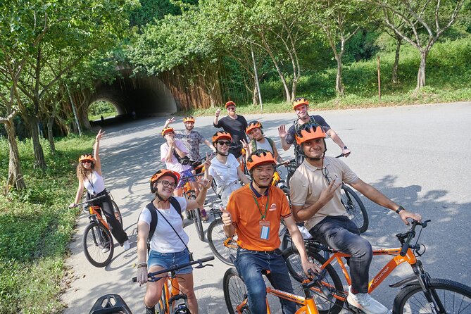 Ninh Binh Day Trip: Bai Dinh-Trang An-Mua Cave, Buffet, Boat, Bus - Lunch at a local buffet: simple fuel, smart timing