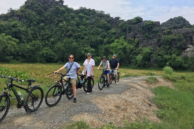 Ninh Binh Full-Day Small Group of 9 Guided Tour from Hanoi - Guides, Timing, and the Small Details That Build Trust