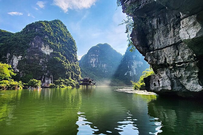 Ninh Binh Full Day to Hoa Lu, Tam Coc & Mua Cave Via Boat & Bike - Mua Cave at 15:30: the 500-stair view payoff
