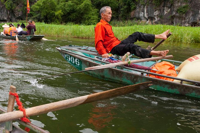Ninh Binh Full-Day Tour Hoa Lu Tam Coc Cycling, Boat,Buffet Lunch - Group size and the guide: the difference between hearing and getting it