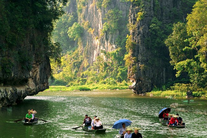 Ninh Binh Full Day Tour with Hoa Lu, Trang An and Mua Cave - Quick Overview: What This Ninh Binh Day Trip Gives You