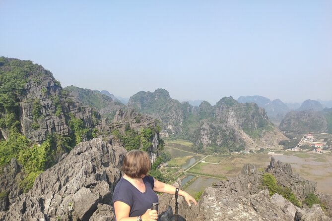 Ninh Binh Group Tour of 11 from Hanoi via Mua Cave Tam Coc Hoa Lu - Hanoi pickup, early start, and how the timing actually helps