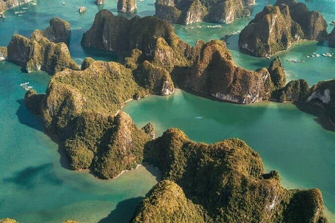 Ninh Binh Ha Long | 3 days 2 nights | 2026 Updated Travel Package - Trang An grottoes cruise: the boat ride that sets the tone