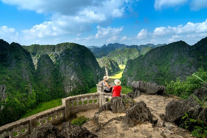 Ninh Binh Highlights Hoa Lu/Bai Dinh-Trang An/ Tam Coc- Mua Cave - Hoa Lu Ancient Citadel: Dinh and Le Temples in a Compact 45 Minutes