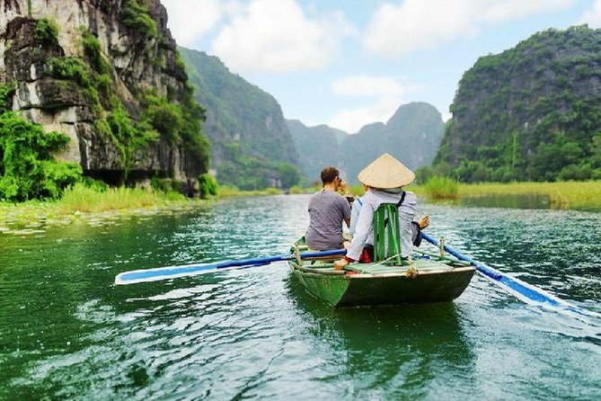 Ninh Binh Highlights Tour from Hanoi 1 or 2-Day - All Inclusive - Tam Coc Sampan Ride: The Main Event Through Caves and Karst