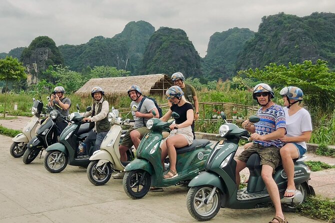 Ninh Binh HIGHTLIGHT & HIDDEN GEM Tour From Hanoi: Skip-The-Line - Hoa Lu temples: history in a shorter window