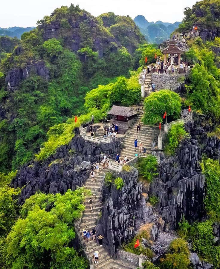 Ninh Binh: Hoa lu, Bai Dinh, Trang an & Mua cave Small Group - Hoa Lu: The Ancient Capital Walk Through Vietnam’s Feudal Era