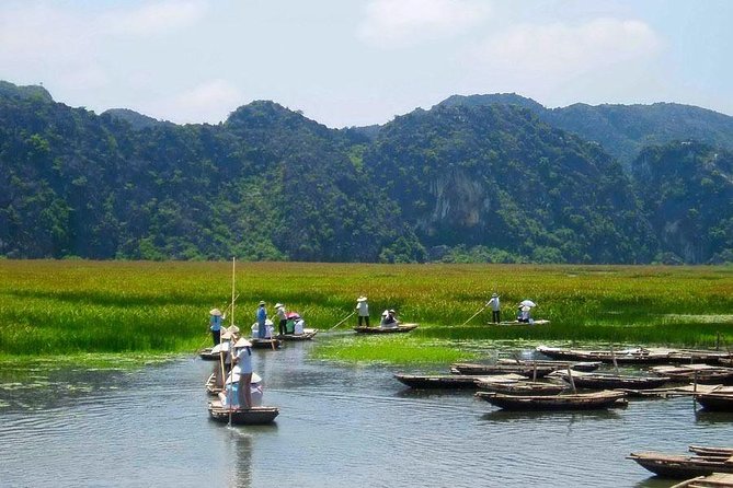 Ninh Binh - Hoa Lu - Mua Cave - Tam Coc 1 Day Tour - Lunch in Tam Coc: simple Vietnamese fuel, not an afterthought