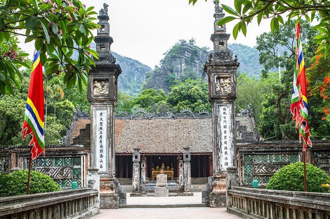 Ninh Binh Hoa Lu Tam Coc Mua Cave Boat & Bike Day trip from Hanoi: best selling - Ninh Binh in one day: temples, boats, and a stair-climb payoff