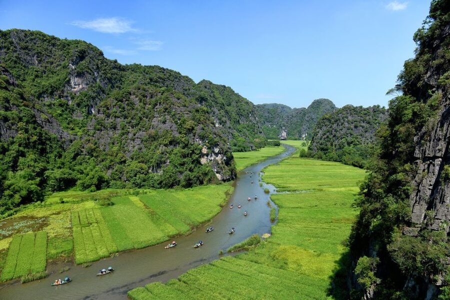 Ninh Binh: Hoa Lu, Trang An and Mua Caves Hiking Day Trip - Lunch in Ninh Bình: included, but manage expectations
